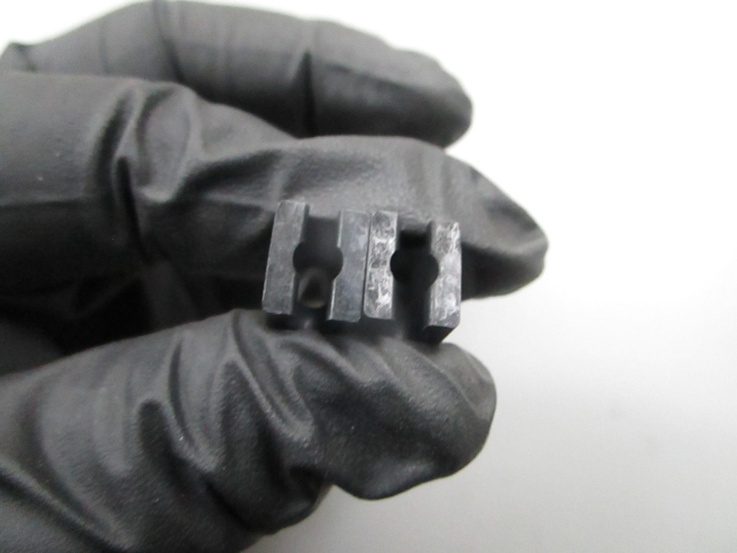 *NEW OEM* (LOT OF 2) 0810 OMC Johnson Evinrude Retainer 341304 0341304