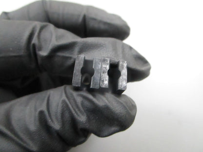 *NEW OEM* (LOT OF 2) 0810 OMC Johnson Evinrude Retainer 341304 0341304