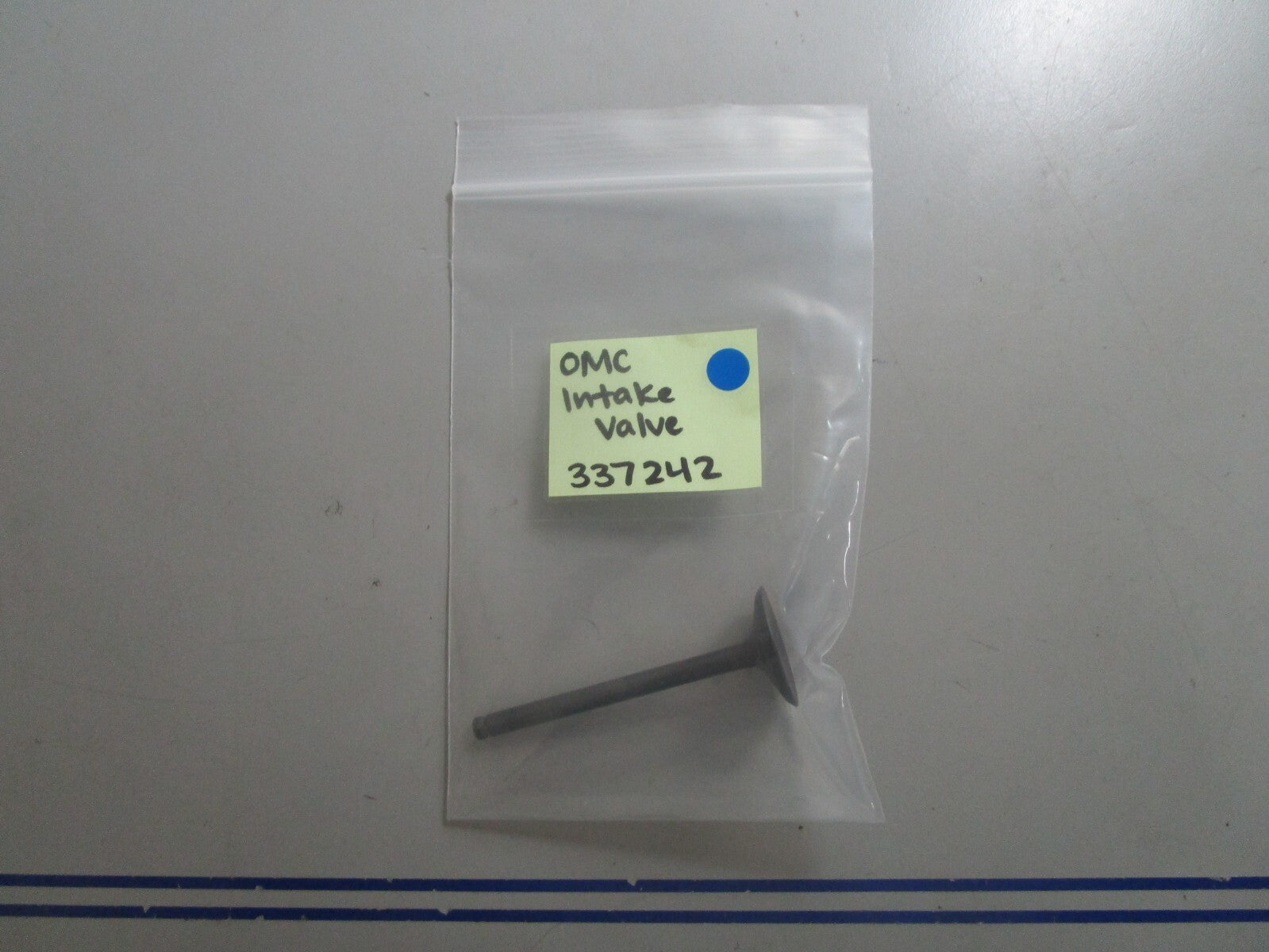 *NEW OEM* 0810 OMC Johnson Evinrude Intake Valve 337242 0337242