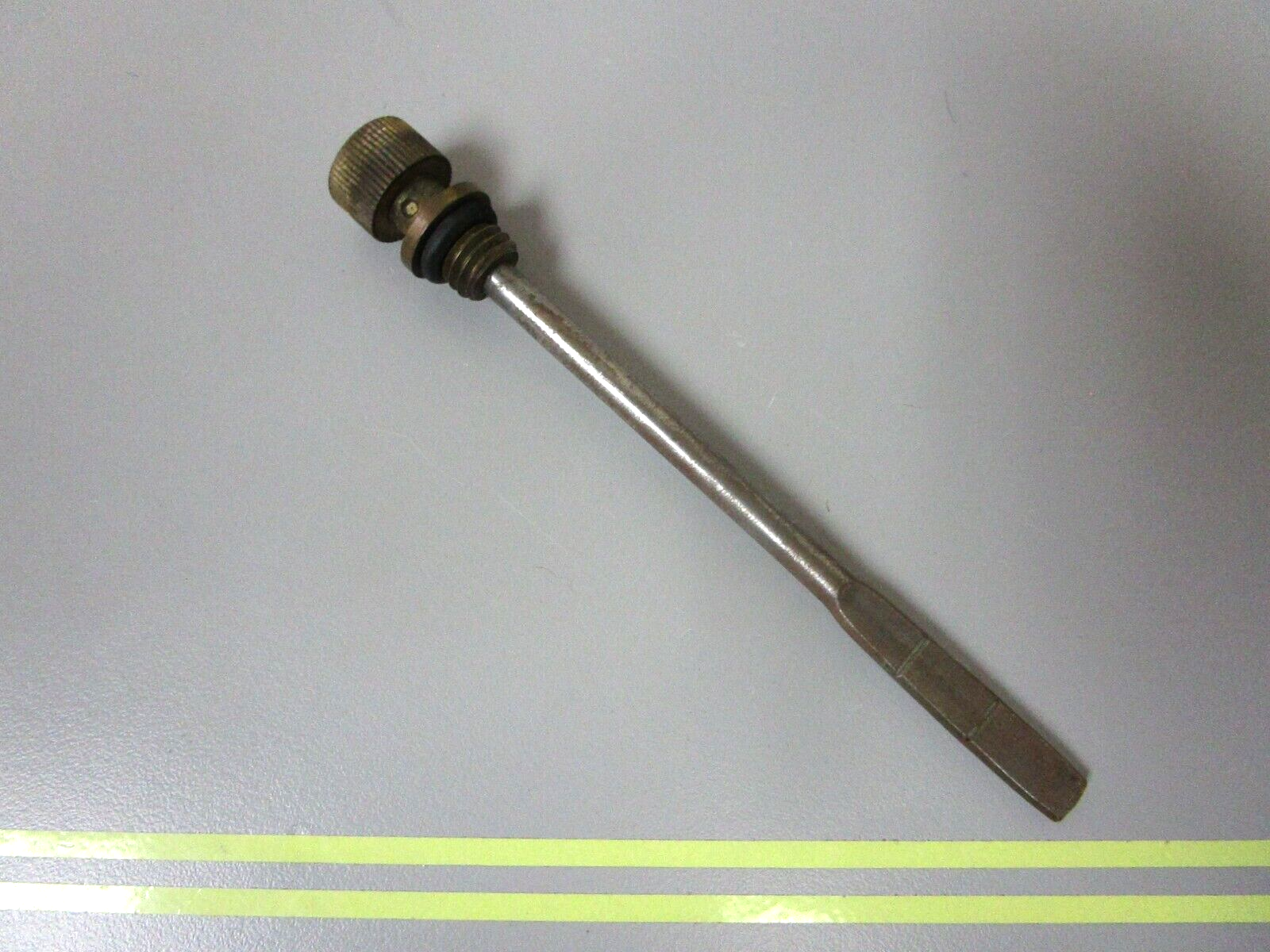 *NEW OEM* 0810 Volvo Penta Oil Dipstick 827341