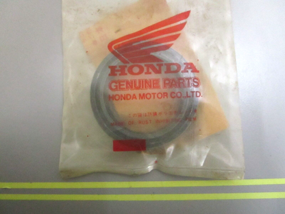 *NEW OEM* 0750 Honda OIL SEAL 91255-463-305