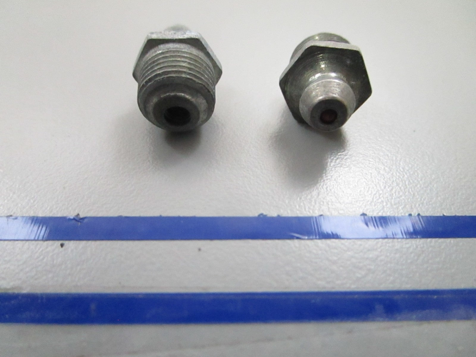 *NEW OEM* (LOT OF 2) 0840 Mercury Quicksilver Grease Fitting 22-69059
