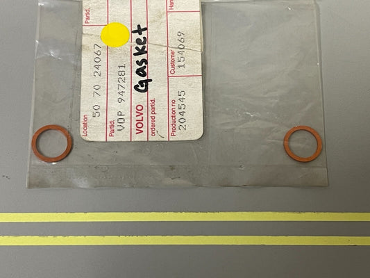*NEW OEM* (LOT OF 2) 0810 Volvo Penta Gasket 947281