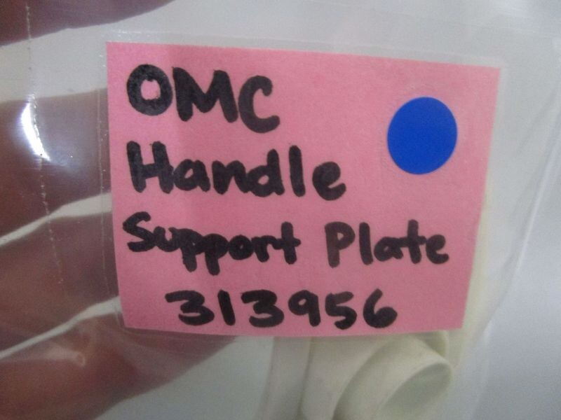 *NEW OEM* 0770 OMC Johnson Evinrude Handle Support Plate 313956 0313956