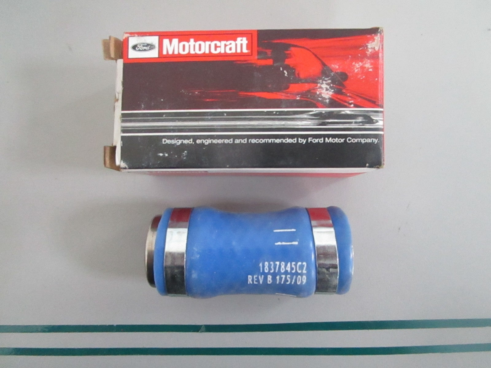 Motorcraft NEW OEM EGR Cooler Connector RH-153 4C4Z-8592-AA 6.0L 0820