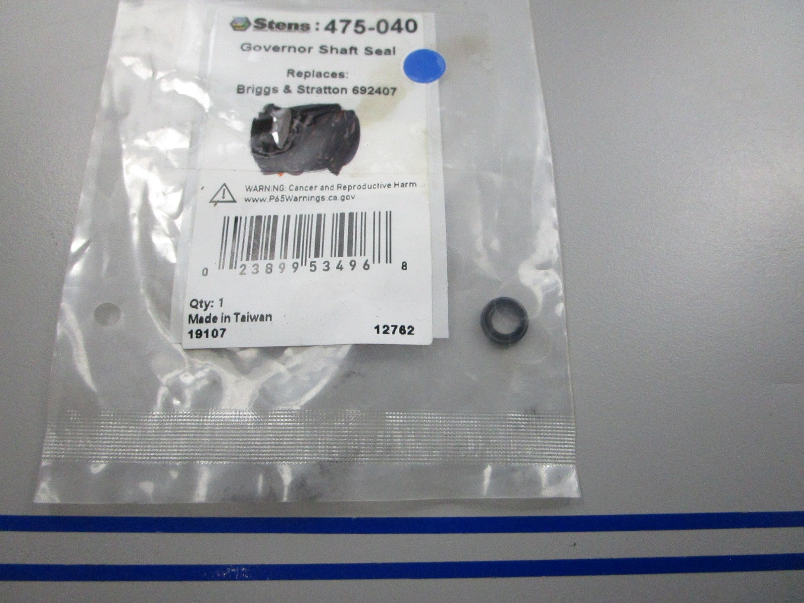 NEW 475-040 Replaces: Briggs & Stratton 692407 Stens Oil Seal 0810