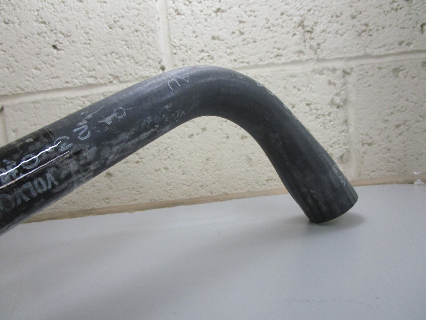 *NEW OEM* 0820 Volvo Penta Hose 3860847