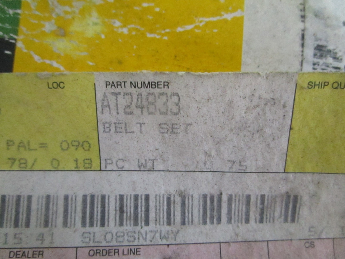 NEW OEM AT24833 John Deere Belt Set 0820