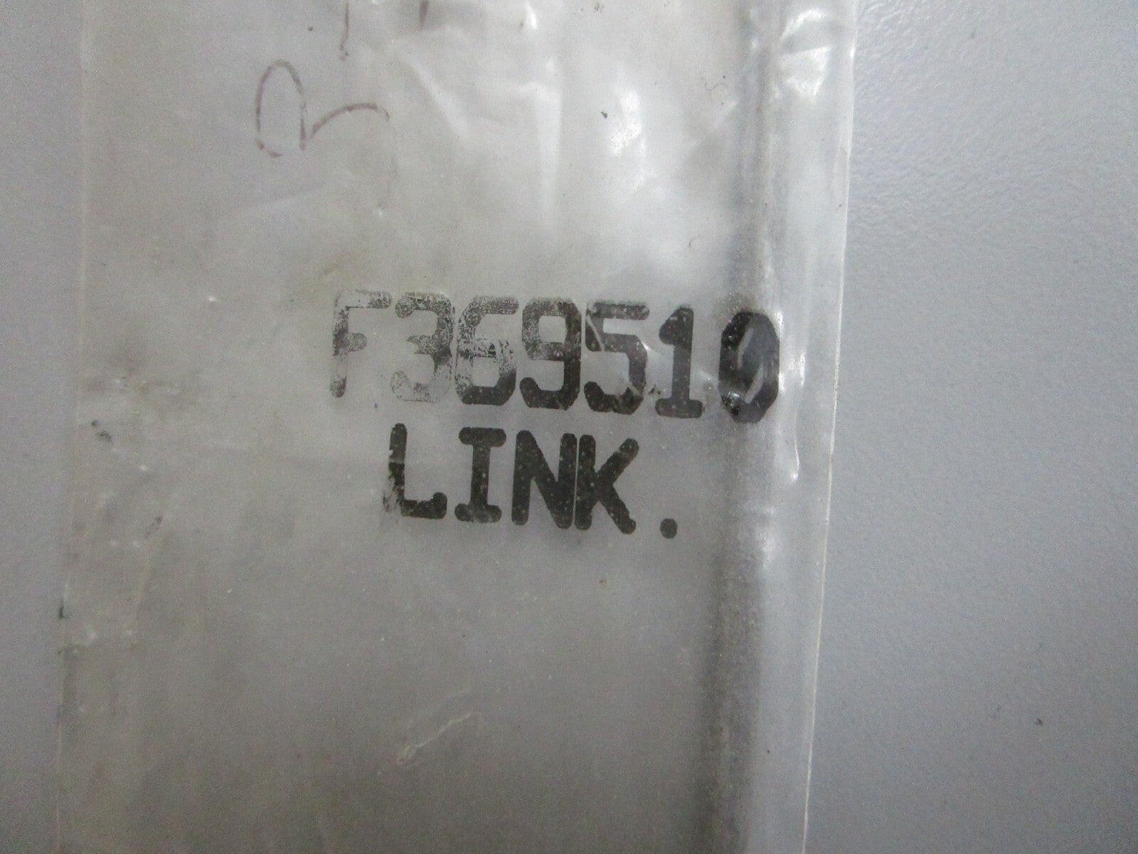 *NEW OEM* 0820 Mercury Force Link F369510