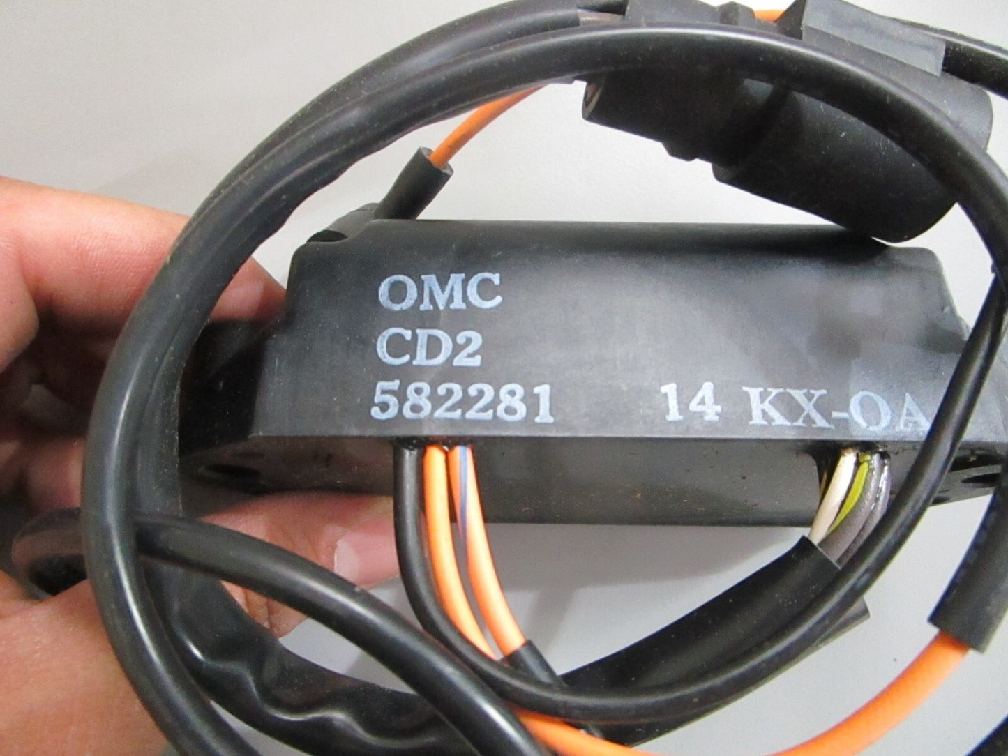 *NEW OEM* 0820 OMC Johnson Evinrude Power Pack 582285 0582285 582281 0582281