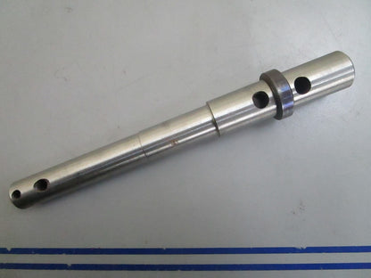 *NEW OEM* 0820 OMC Johnson Evinrude Prop Shaft 435407 0435407