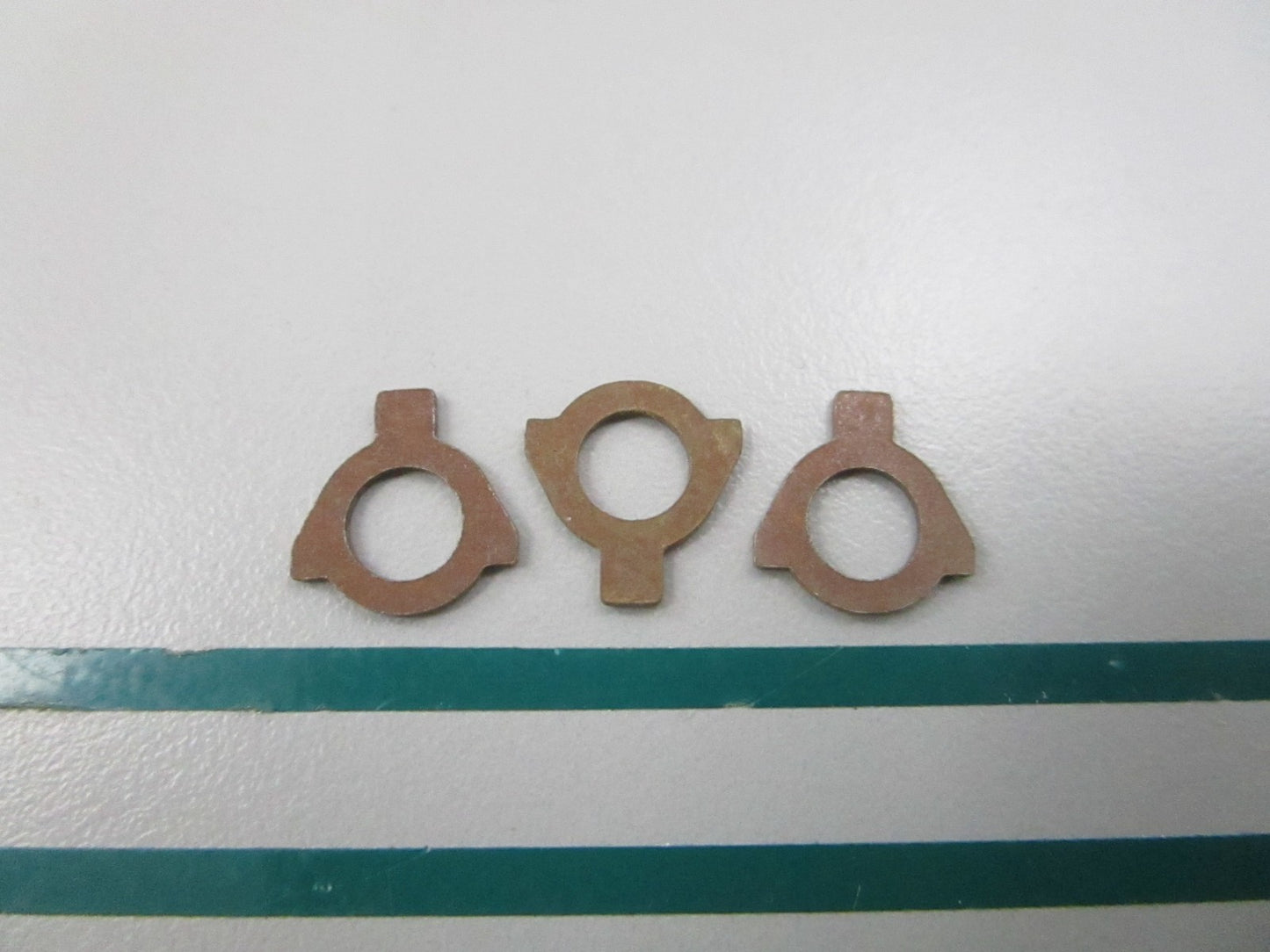 NEW OEM (LOT OF 3) 307578 0307578 OMC Johnson Evinrude Lock Plate 0810