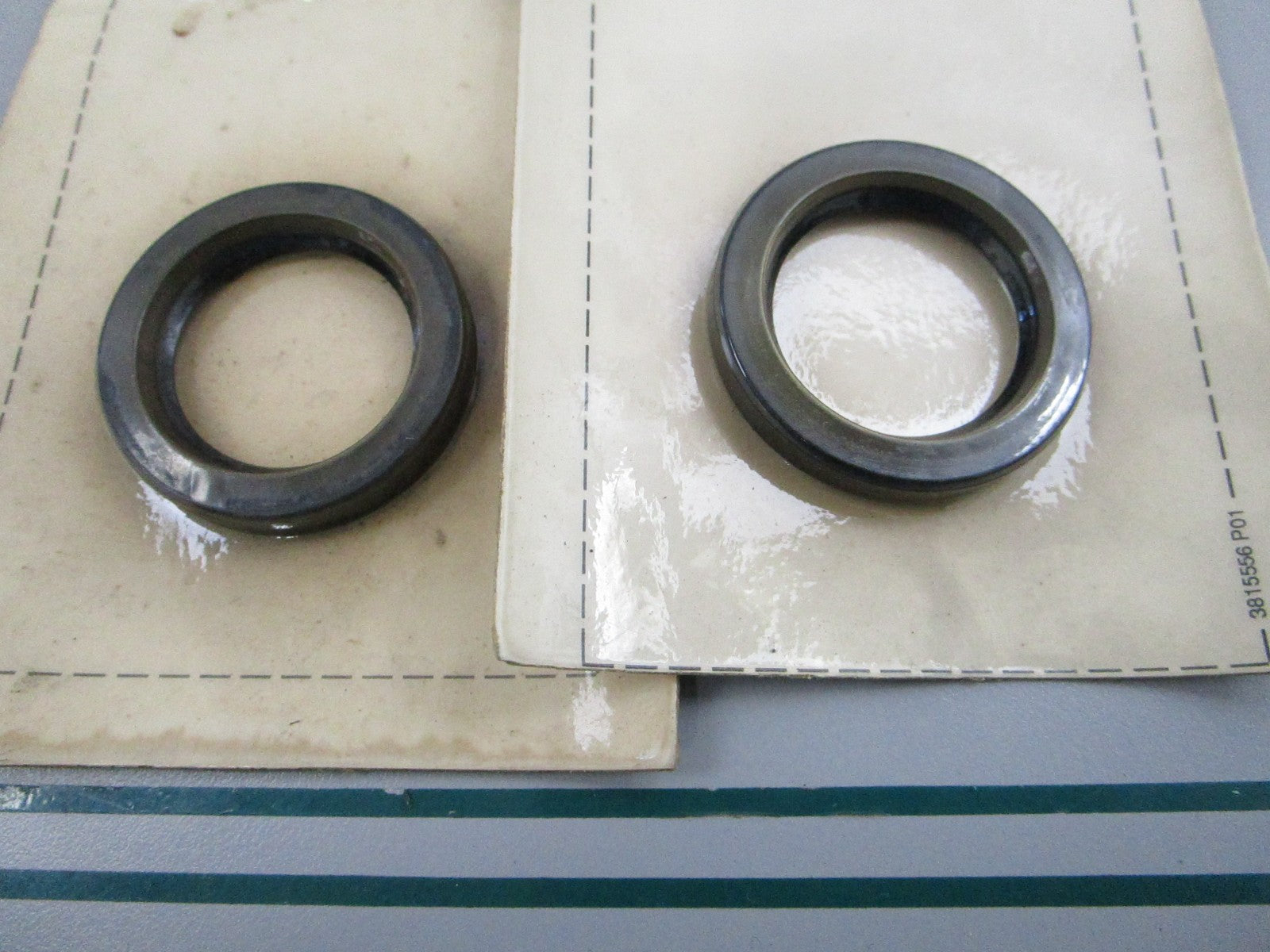 NEW OEM (LOT OF 2) 897426 Volvo Penta Sealing Ring 0810