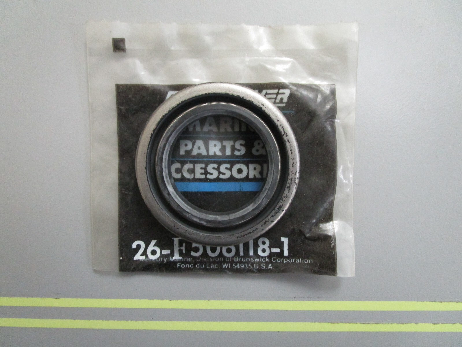 *NEW OEM* 0820 Mercury Quicksilver Seal 26-F506118-1