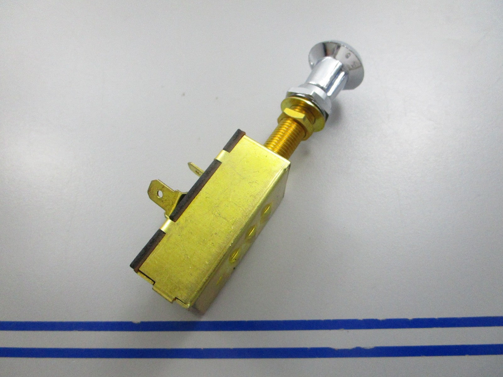 NEW MP39590 Sierra Push Pull Switch 0810
