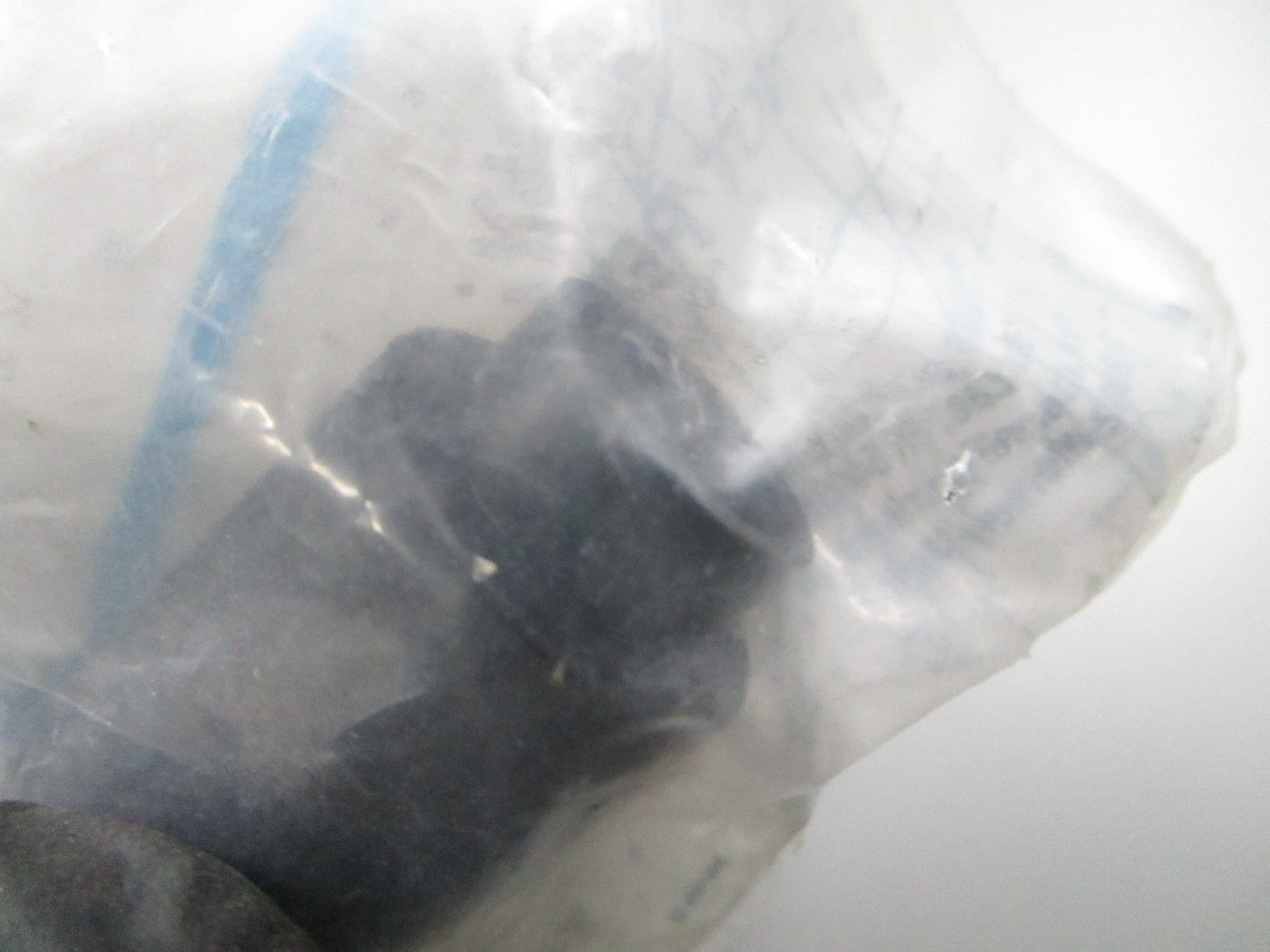 *NEW OEM* 0810 Mercury Quicksilver Carrier 889735