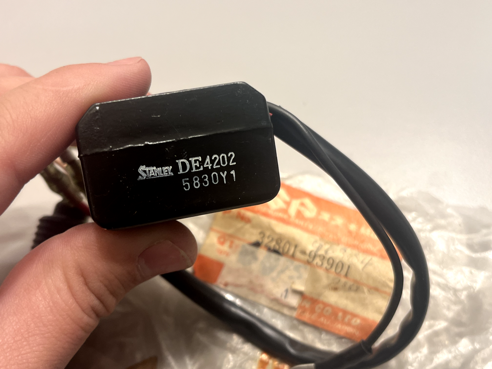 *NEW OEM* 0720 Suzuki 1986 9.9hp Rectifier Assembly 32801-93901