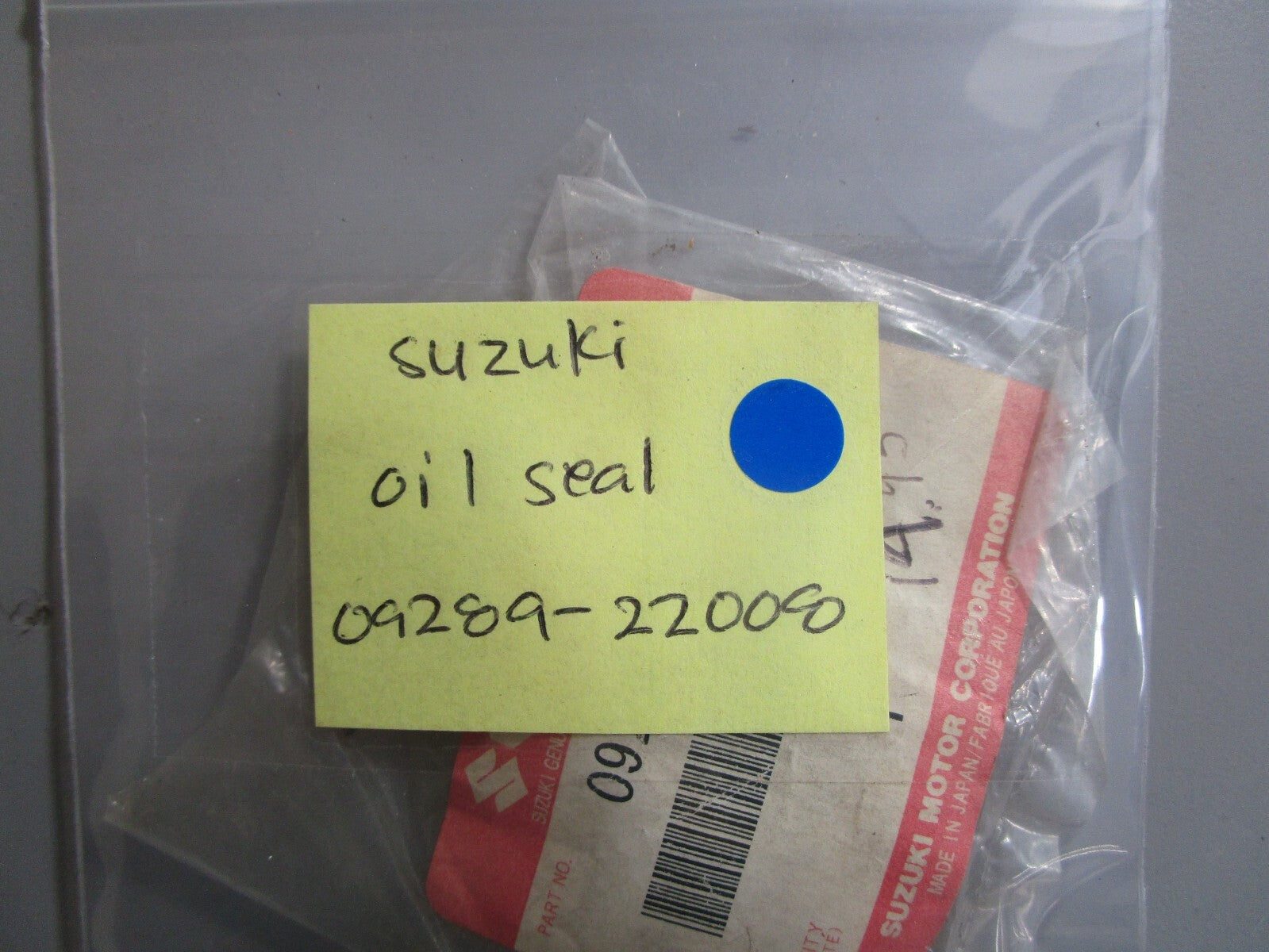 *NEW OEM* 0810 Suzuki Oil Seal 09289-22008