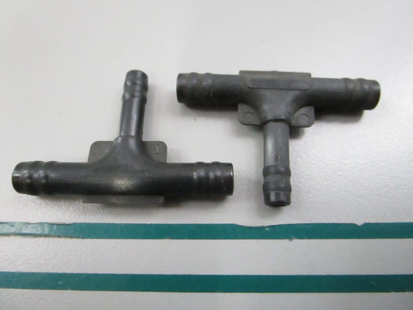 NEW OEM (LOT OF 2) 123553 0123553 OMC Johnson Evinrude Tee Connector 0810
