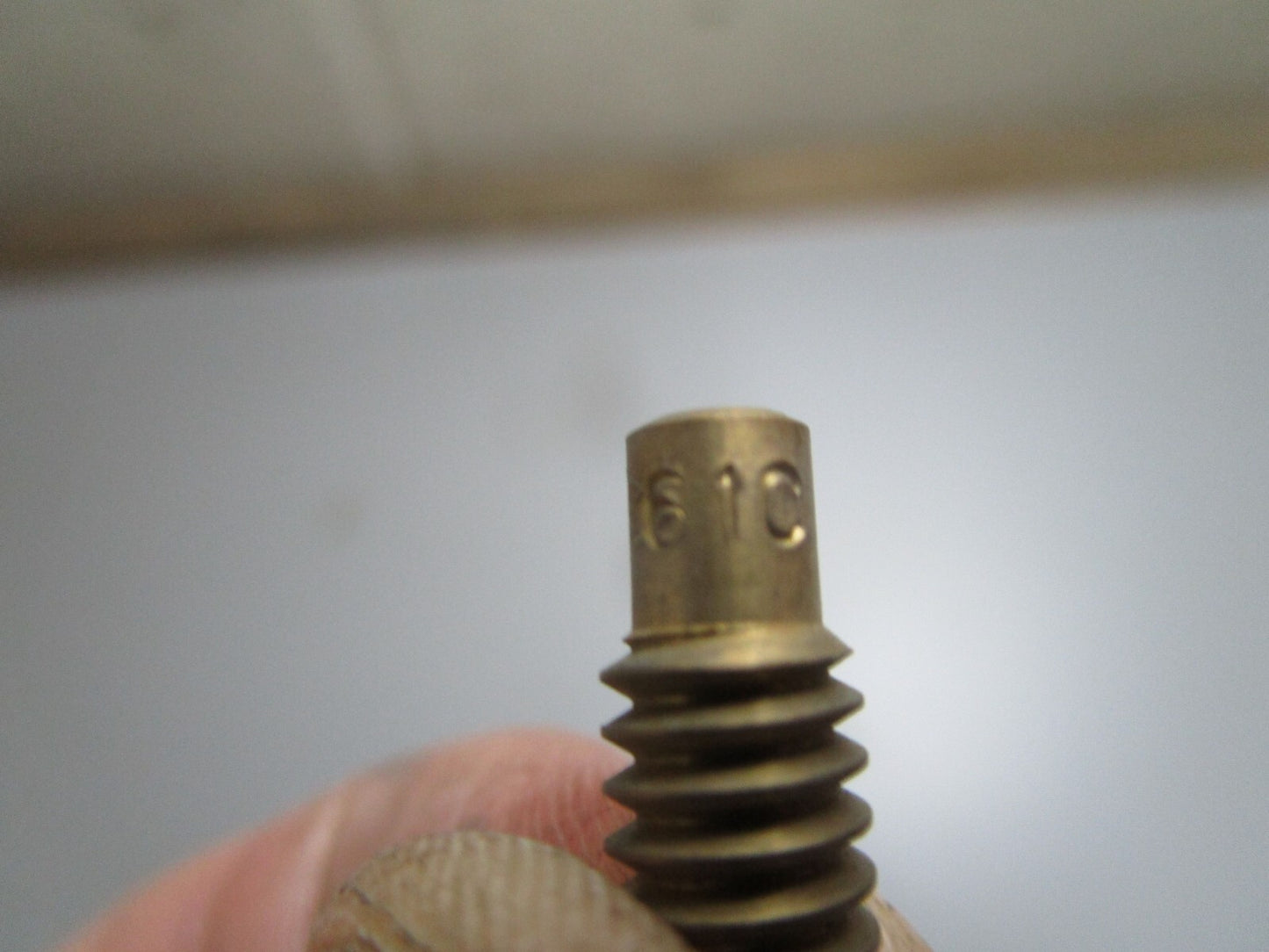 *NEW OEM* 0770 OMC Johnson Evinrude .061 Orifice (61c) 320661 0320661