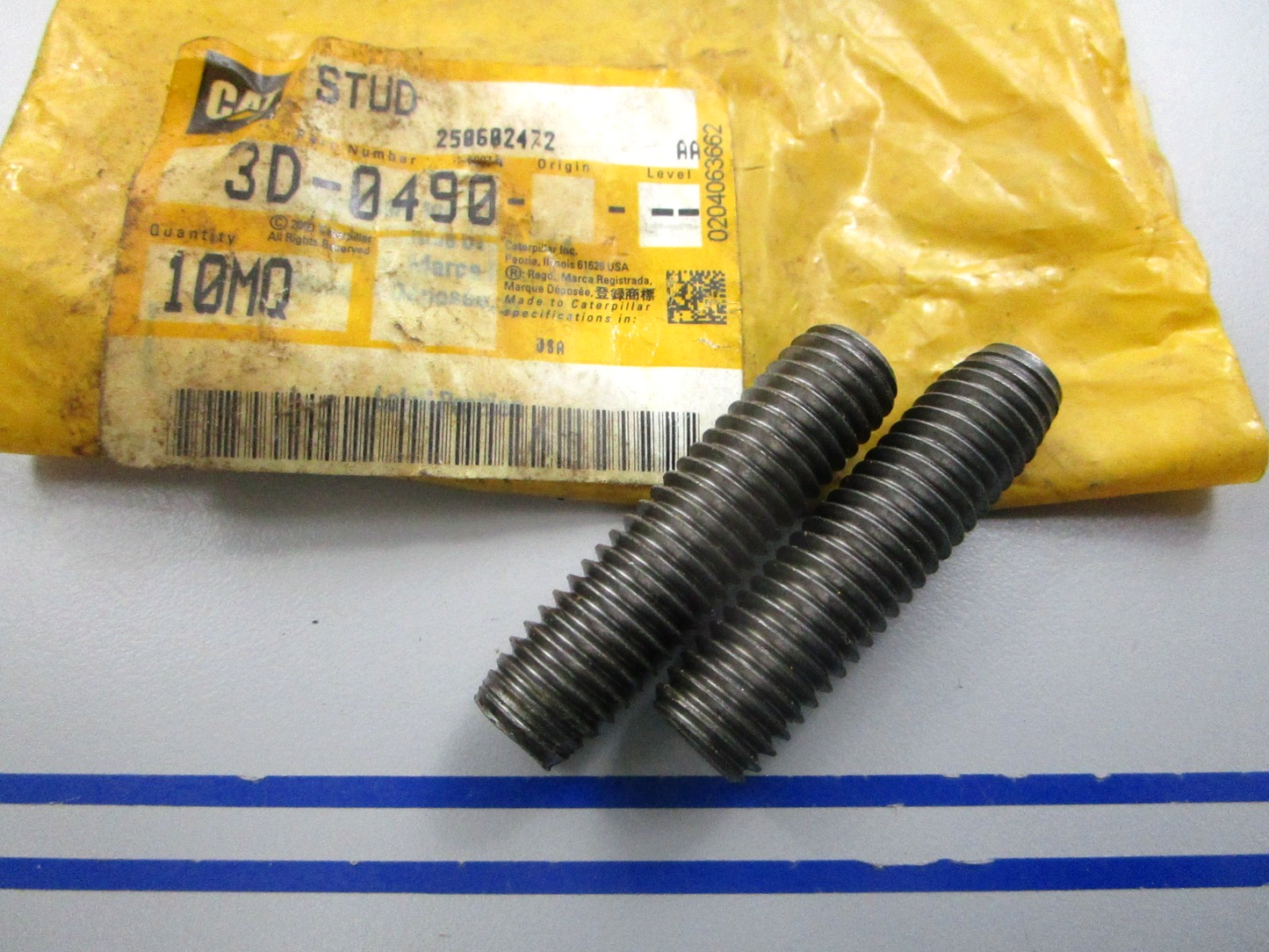 NEW OEM (LOT OF 2) 3D-0490 CAT Stud 0810