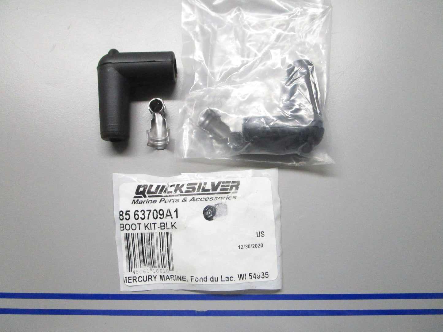 *NEW OEM* (LOT OF 2) 0810 Mercury Quicksilver Boot 85-63709A1