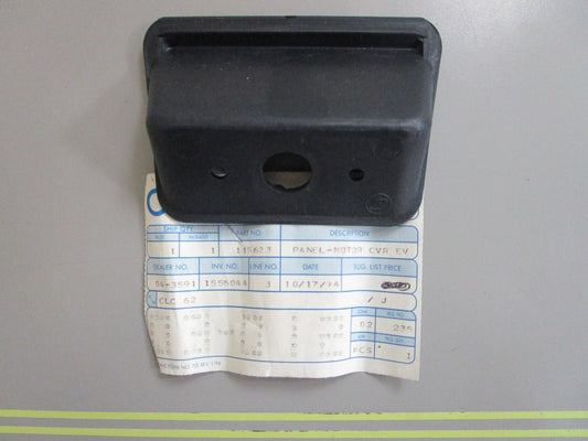 *NEW OEM* 0810 OMC Johnson Evinrude Motor Cover Panel 115623 0115623