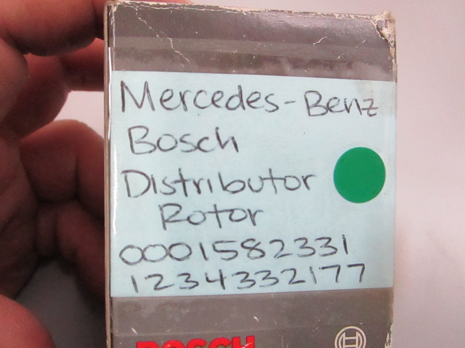 NEW OEM 0001582331 1234332177 Mercedes-Benz Bosch Distributor Rotor 0810