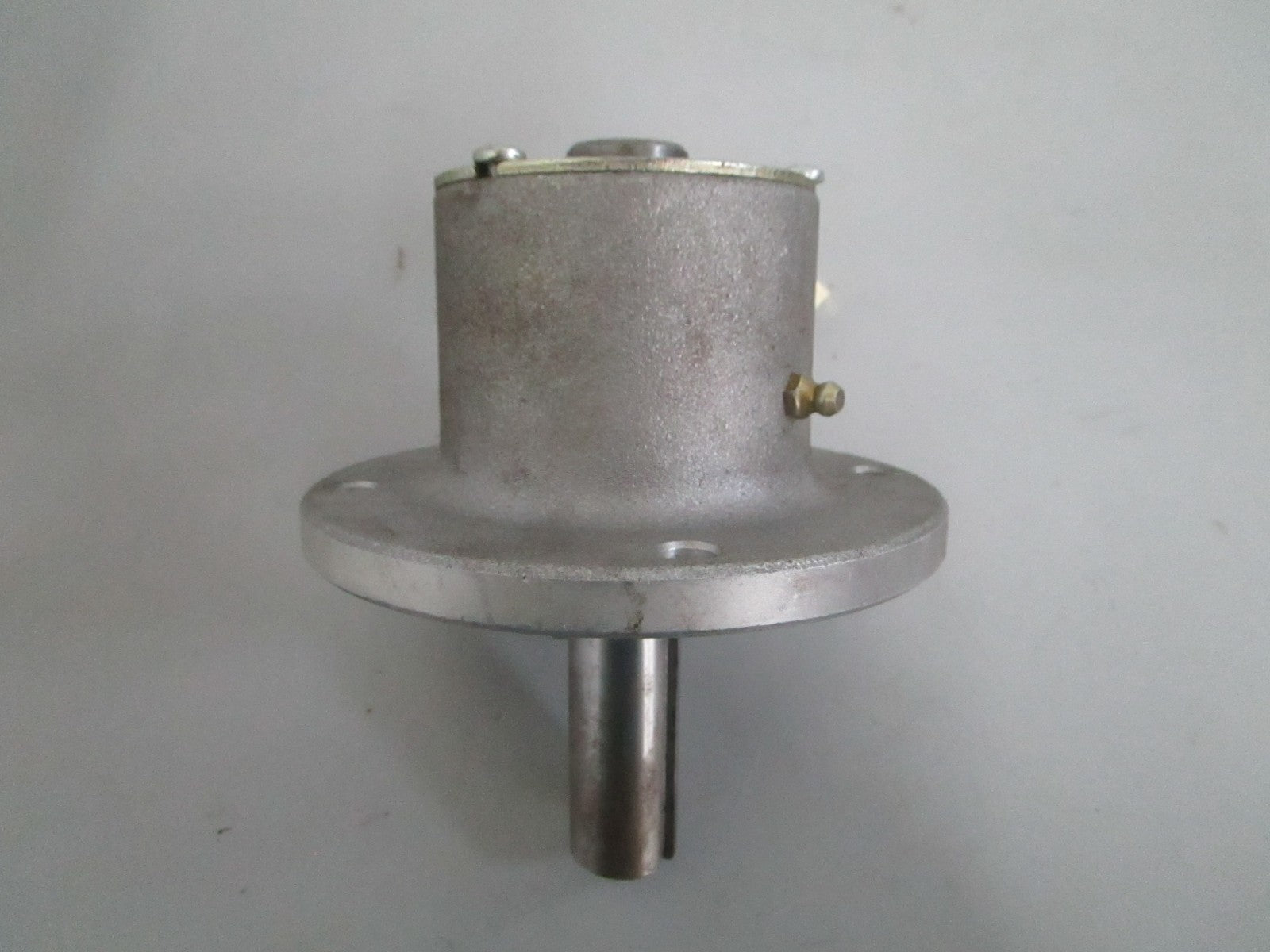 *NEW* 0820 Stens Spindle Assy 285-940 Fits Bobcat