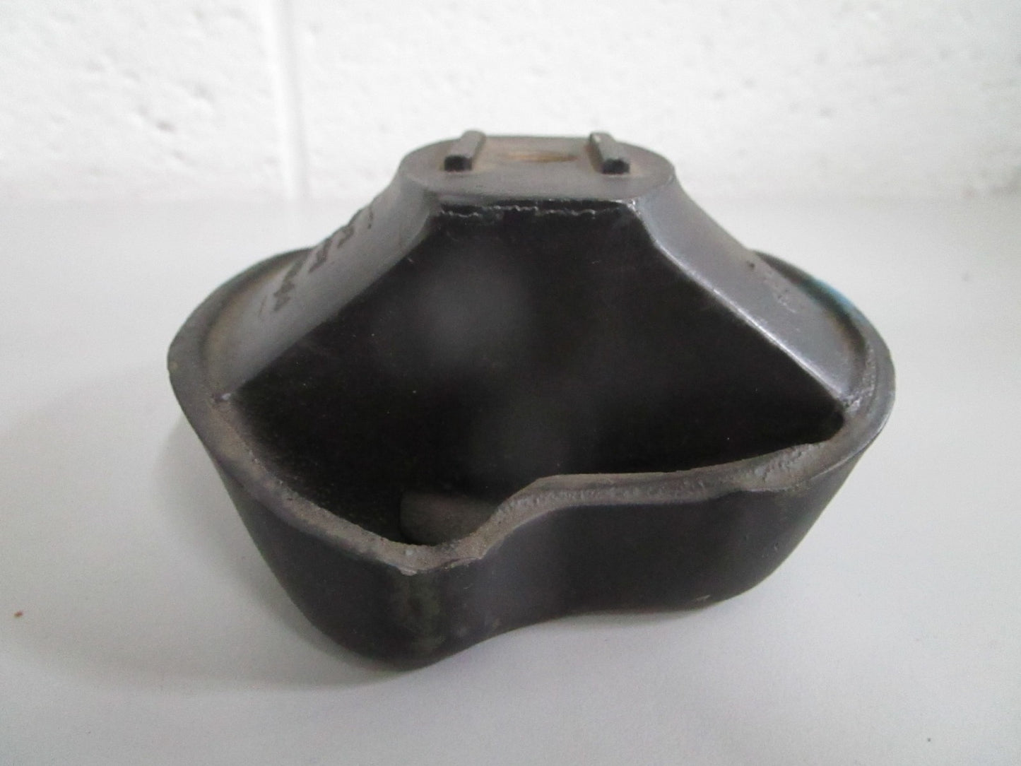 NEW OEM 1152410813 Mercedes-Benz Engine Mount 0820