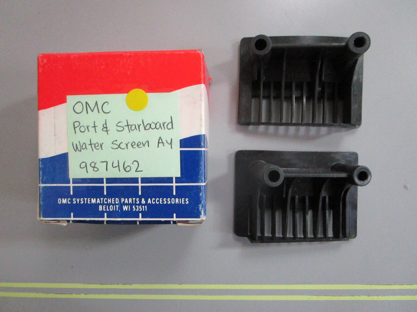 *NEW OEM* 0810 OMC Johnson Evinrude Port & Starboard Water Screen Ay 0987462