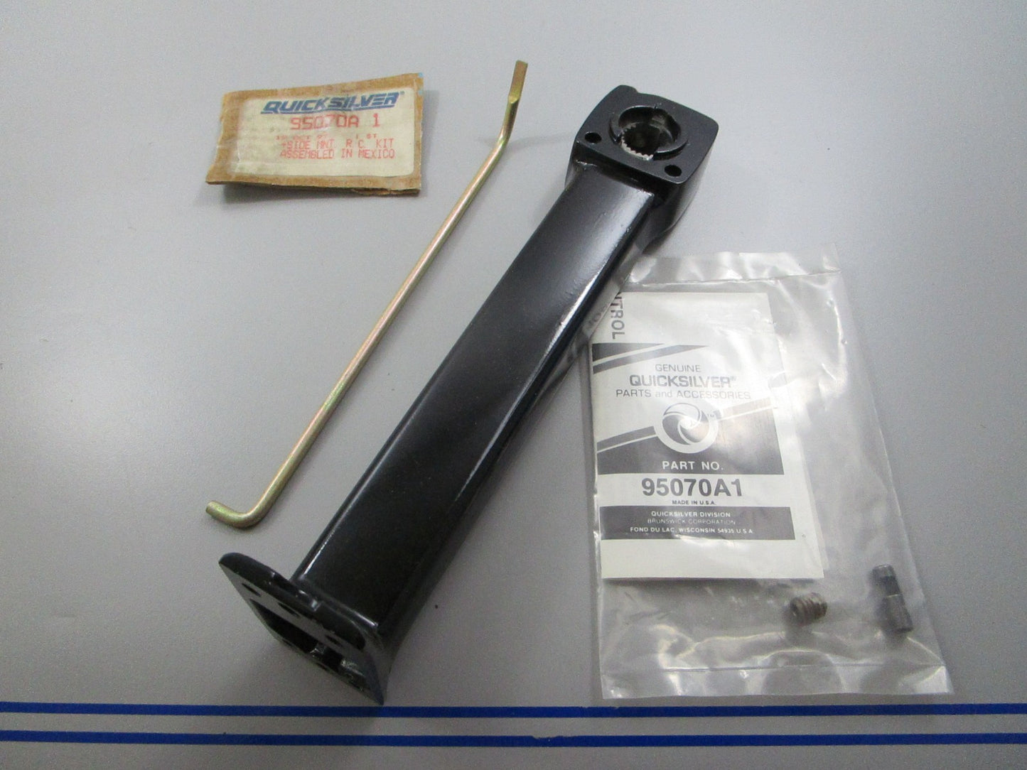 *NEW OEM* 0810 Mercury Quicksilver Control Handle Kit 95070A1
