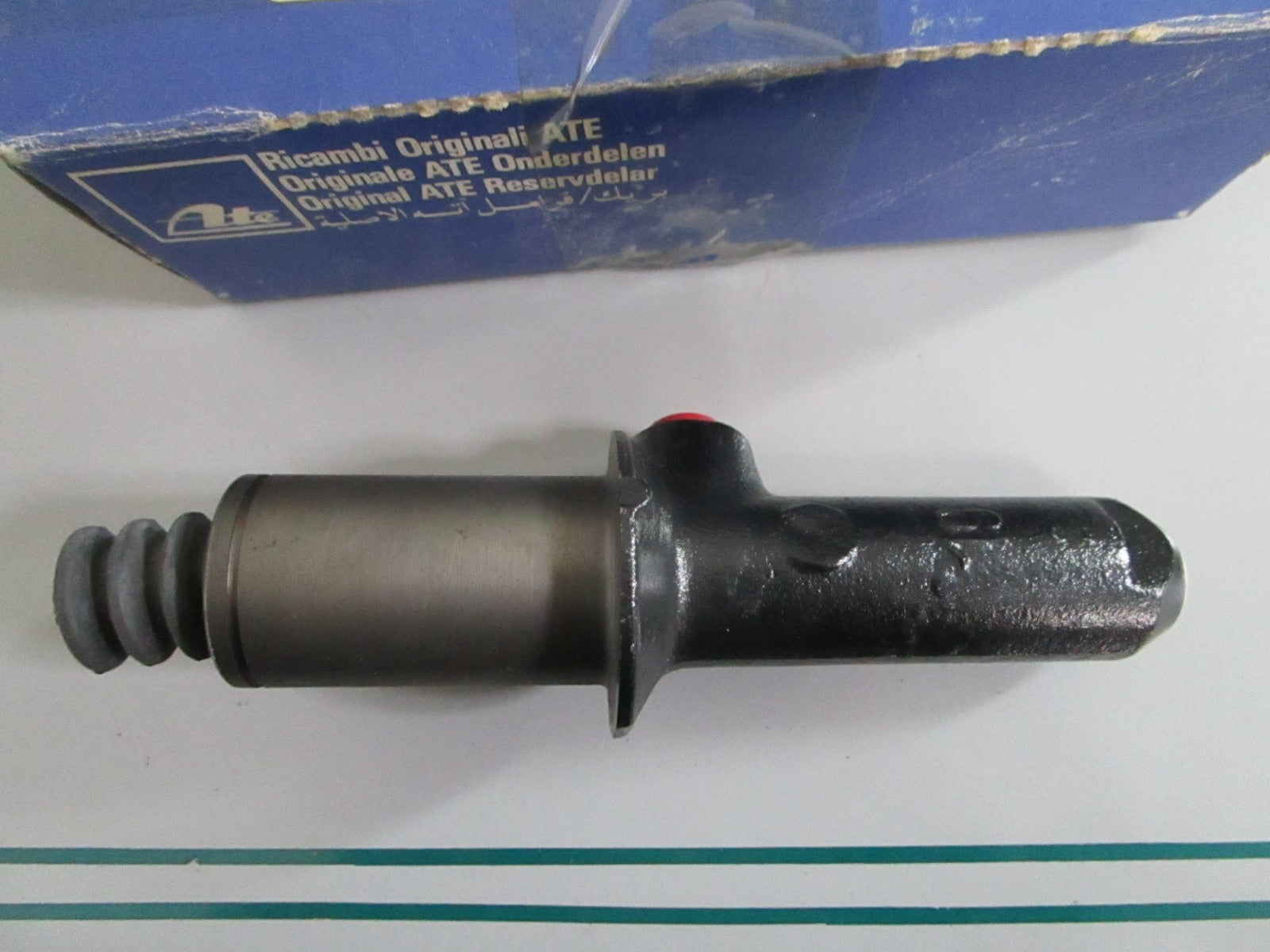 NEW OEM 0002957806 03.2419-7701.3 Mercedes-Benz ATE Clutch Master Cylinder 0820