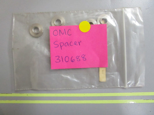 *NEW OEM* (LOT OF 4) 0810 OMC Johnson Evinrude Spacer 310688 0310688