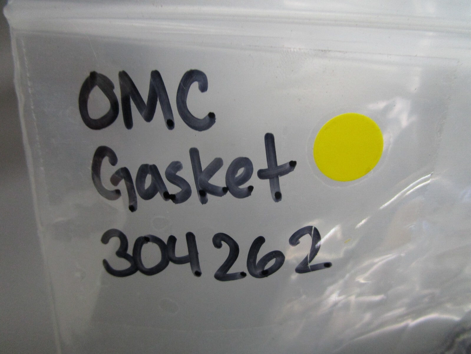 *NEW OEM* 0810 OMC Johnson Evinrude Gasket 304262 0304262