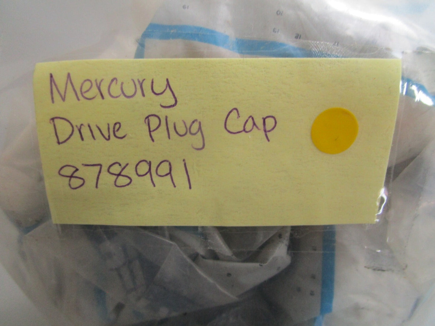 *NEW OEM* 0810 Mercury Quicksilver Drive Plug Cap 878991