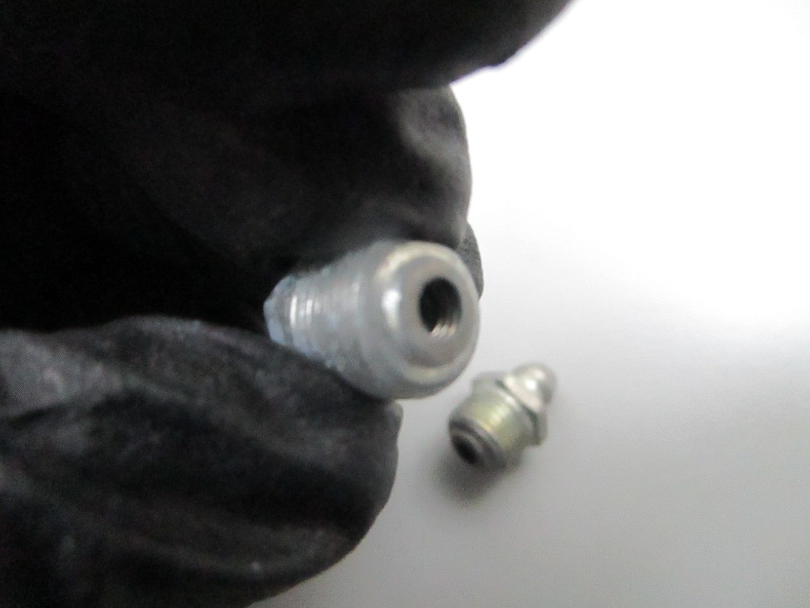 *NEW OEM* (LOT OF 2) 0840 Mercury Quicksilver Grease Fitting 22-69059