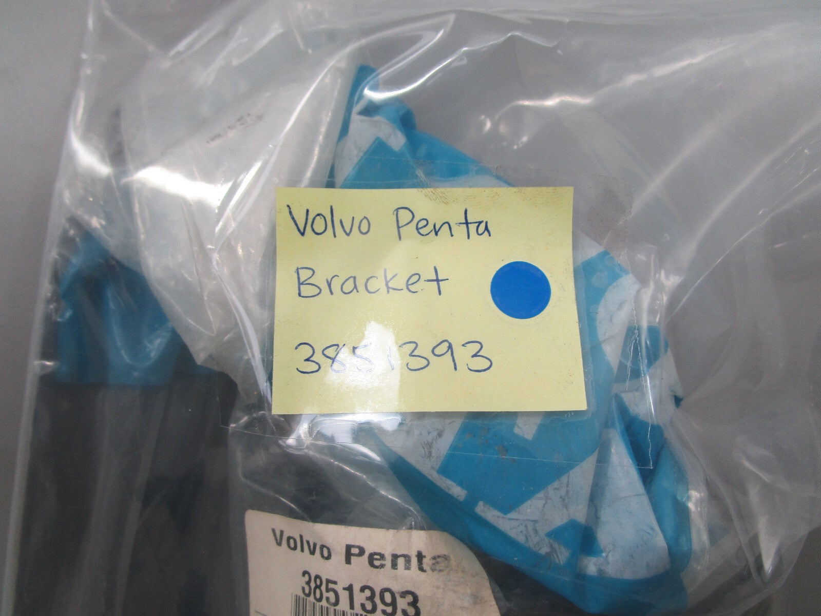 *NEW OEM* 0720 Volvo Penta Bracket 3851393