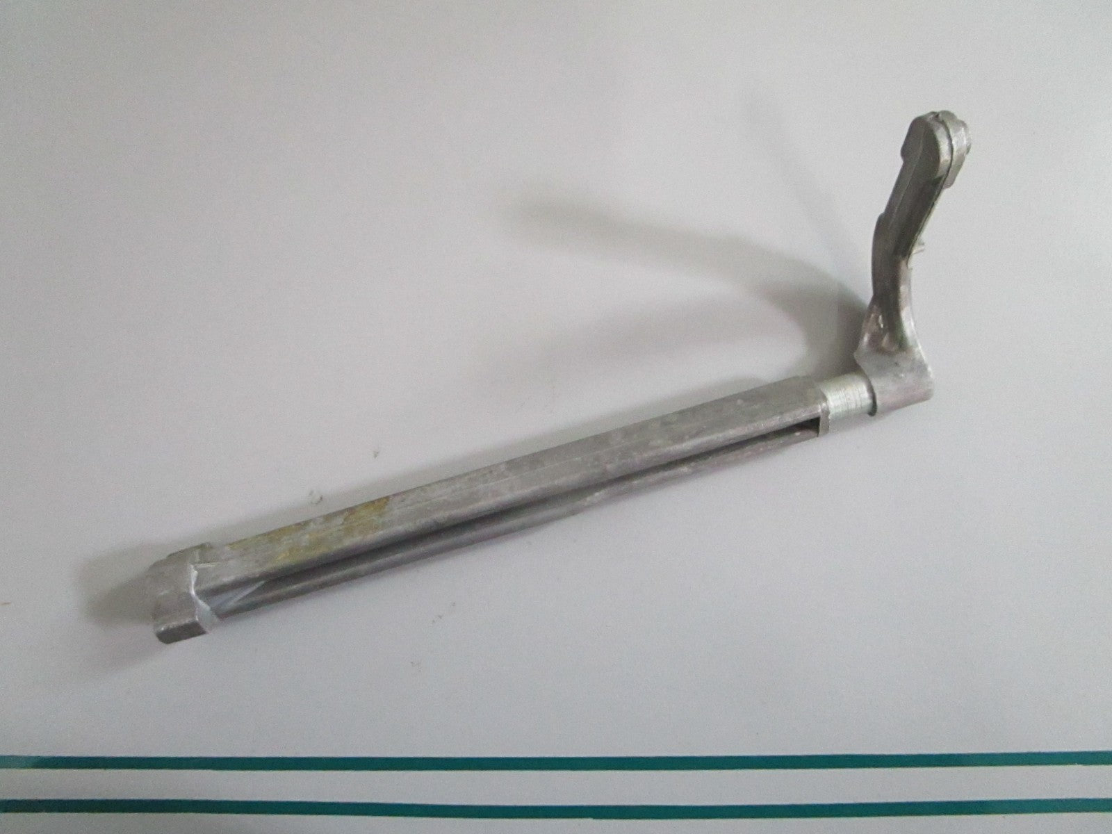 NEW OEM 203390 0203390 OMC Johnson Evinrude Lever 0820