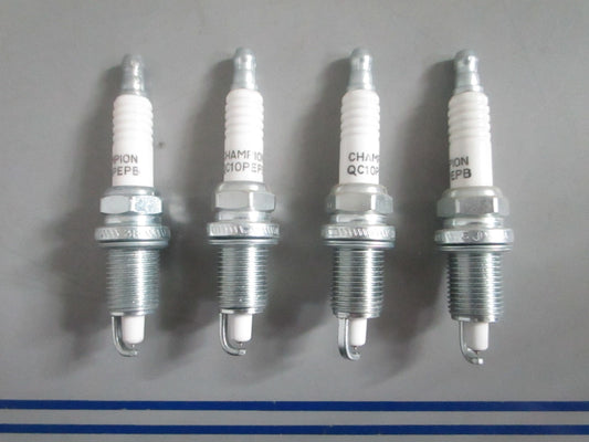 NEW OEM (LOT OF 4) QC10PEPB Champion Spark Plug 0820