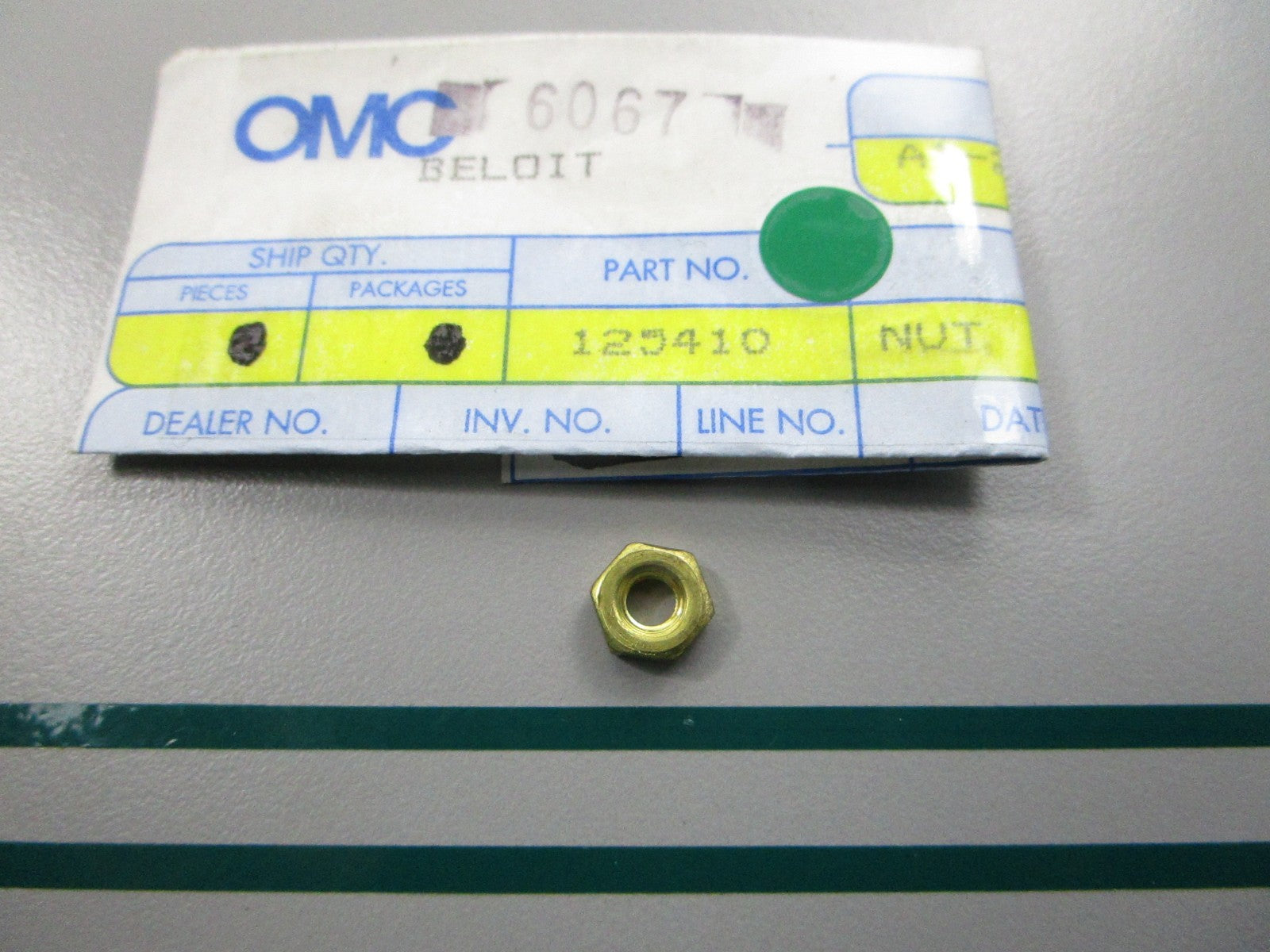 NEW OEM 125410 0125410 OMC Johnson Evinrude Nut 0810