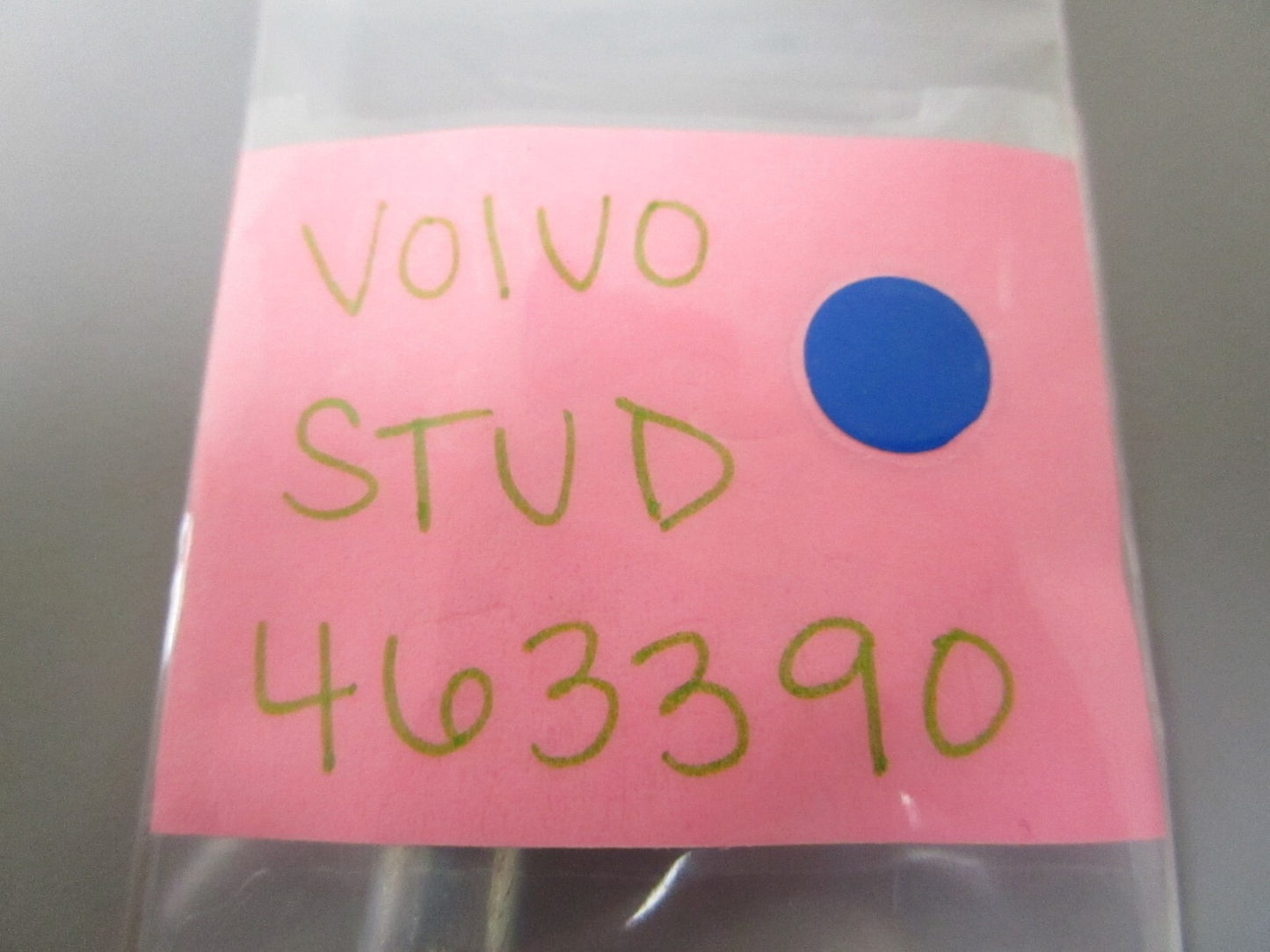 *NEW OEM* 0810 Volvo Penta Stud 463390