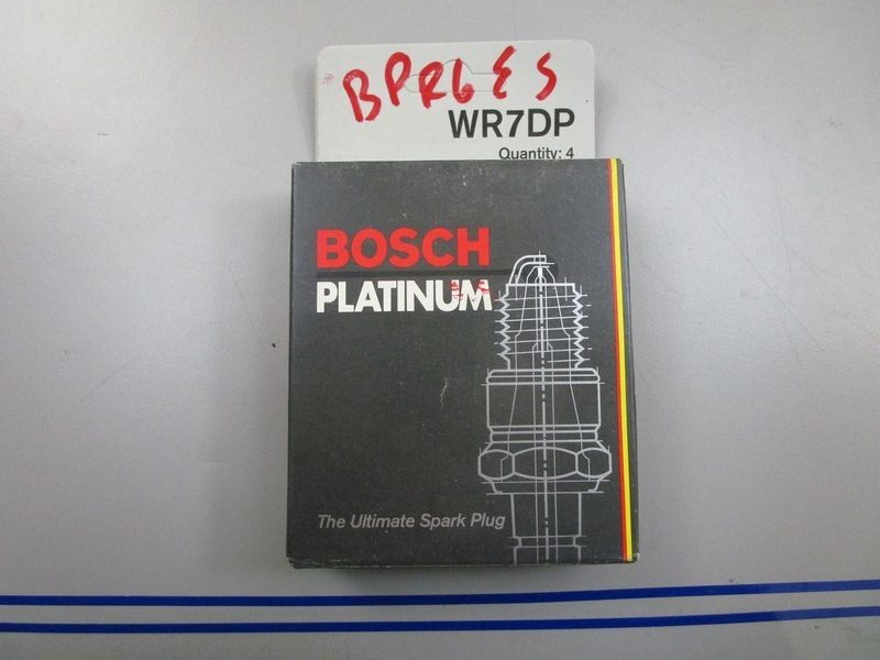 *NEW* (LOT OF 4) 0770 Bosch Platinum Spark Plug WR7DP