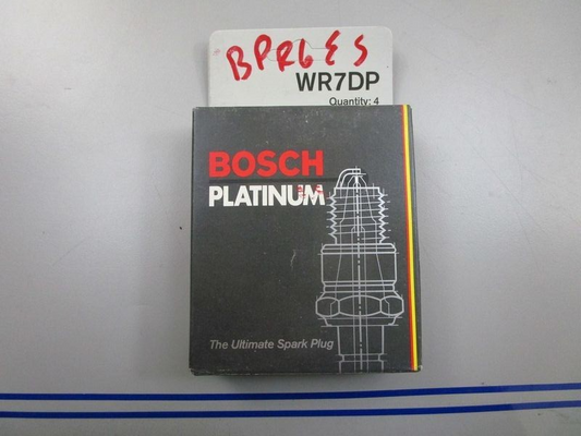 *NEW* (LOT OF 4) 0770 Bosch Platinum Spark Plug WR7DP