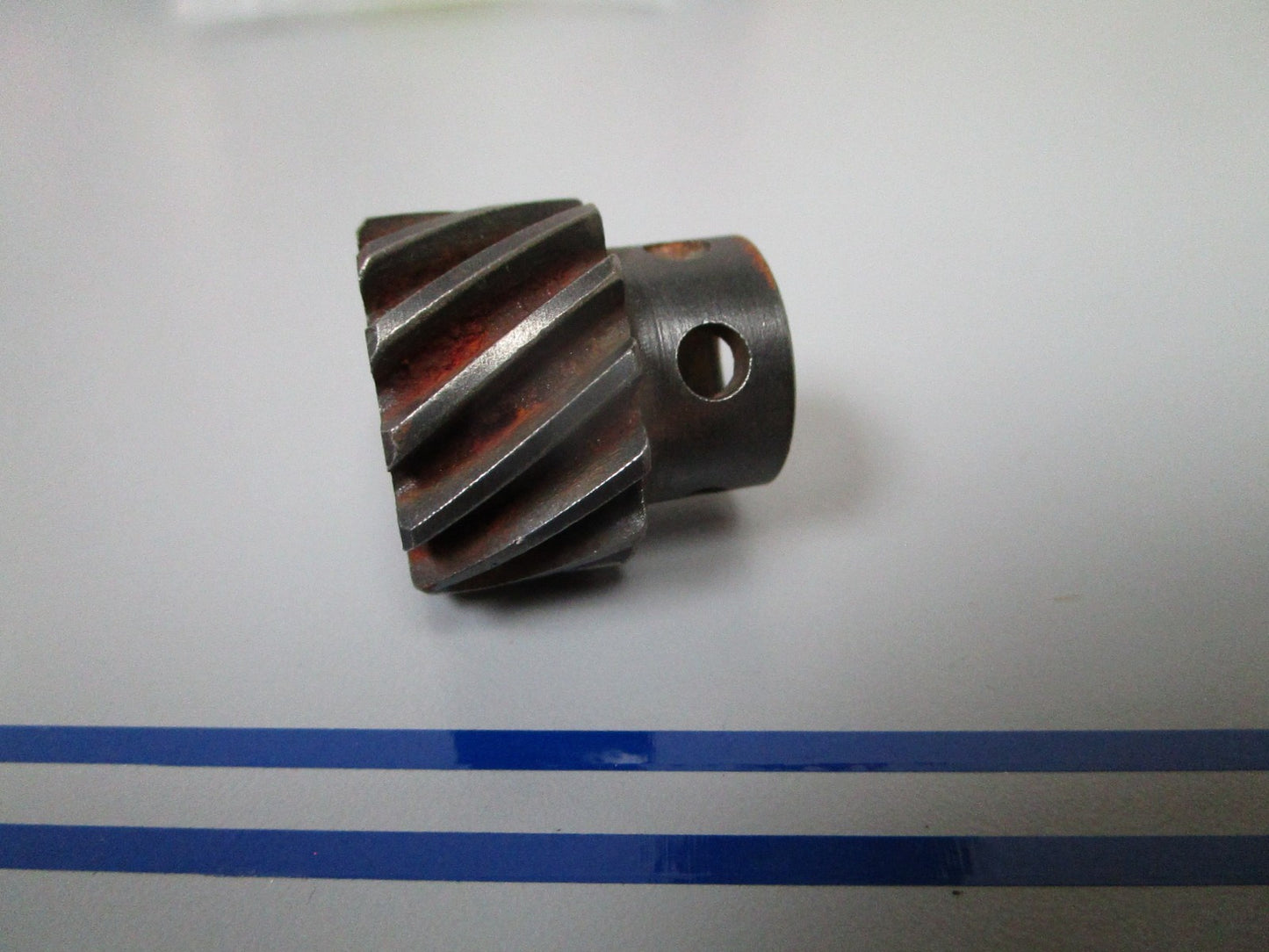 NEW OEM 311703 0311703 OMC Johnson Evinrude Drive Gear 0720