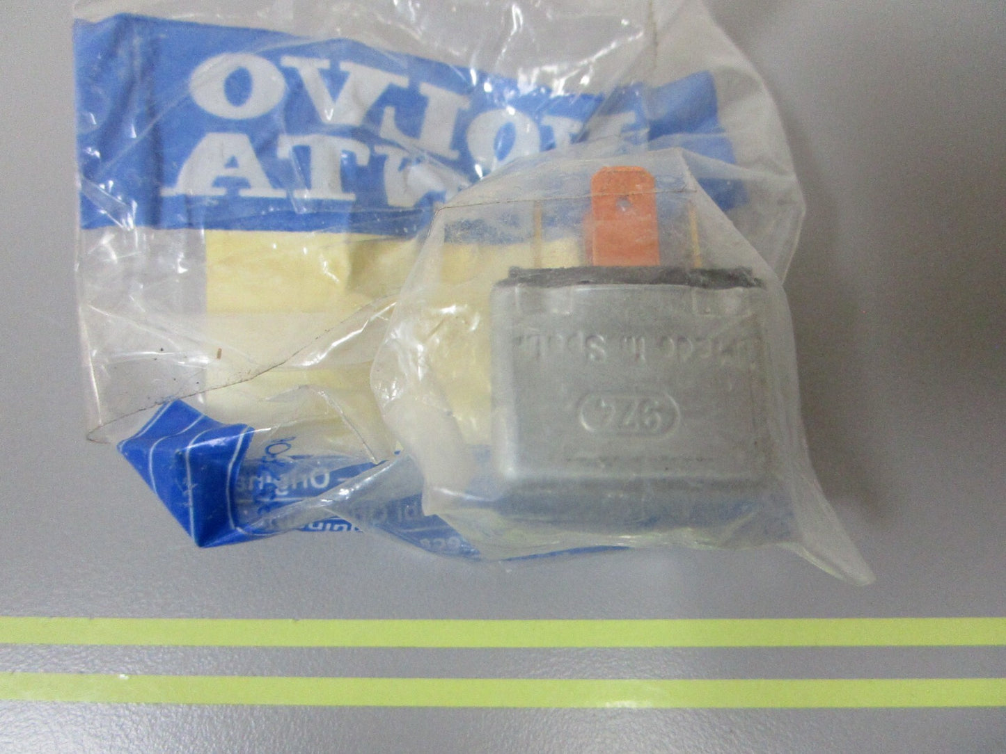 *NEW OEM* 0810 Volvo Penta Relay 1504951