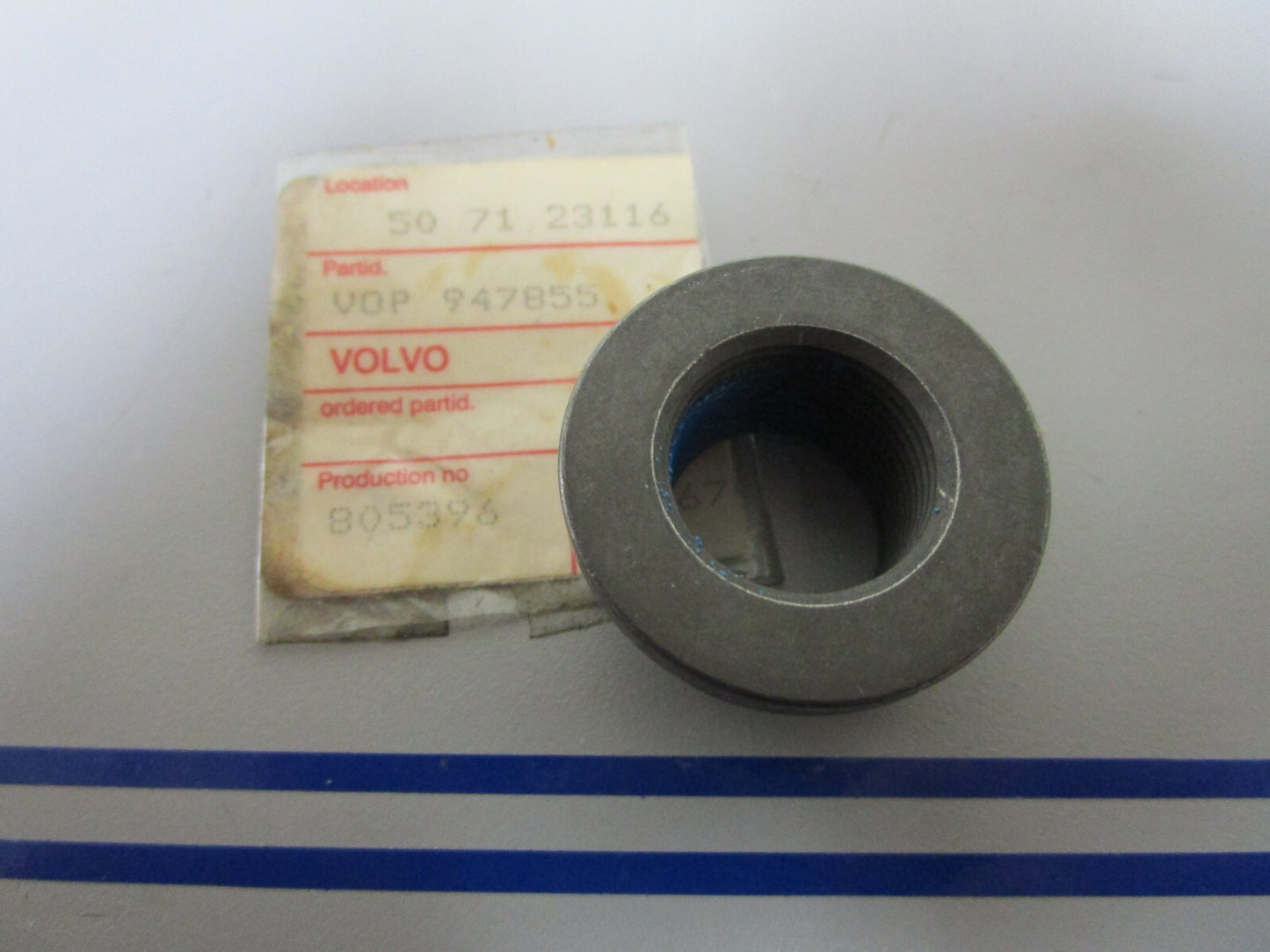 *NEW OEM* 0720 Volvo Penta Lock Nut 947855