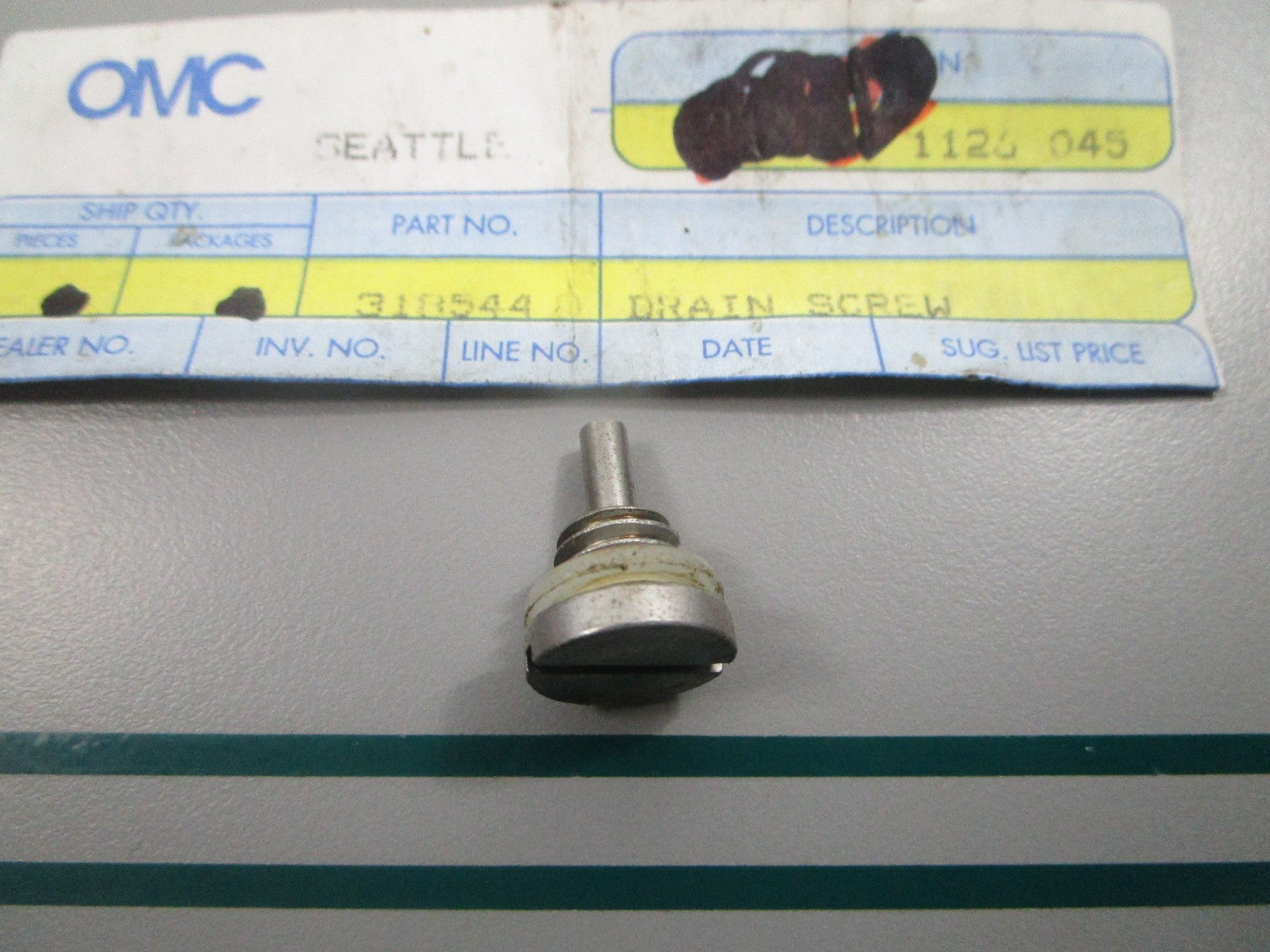 NEW OEM 318544 0318544 OMC Johnson Evinrude Drain Plug 0810