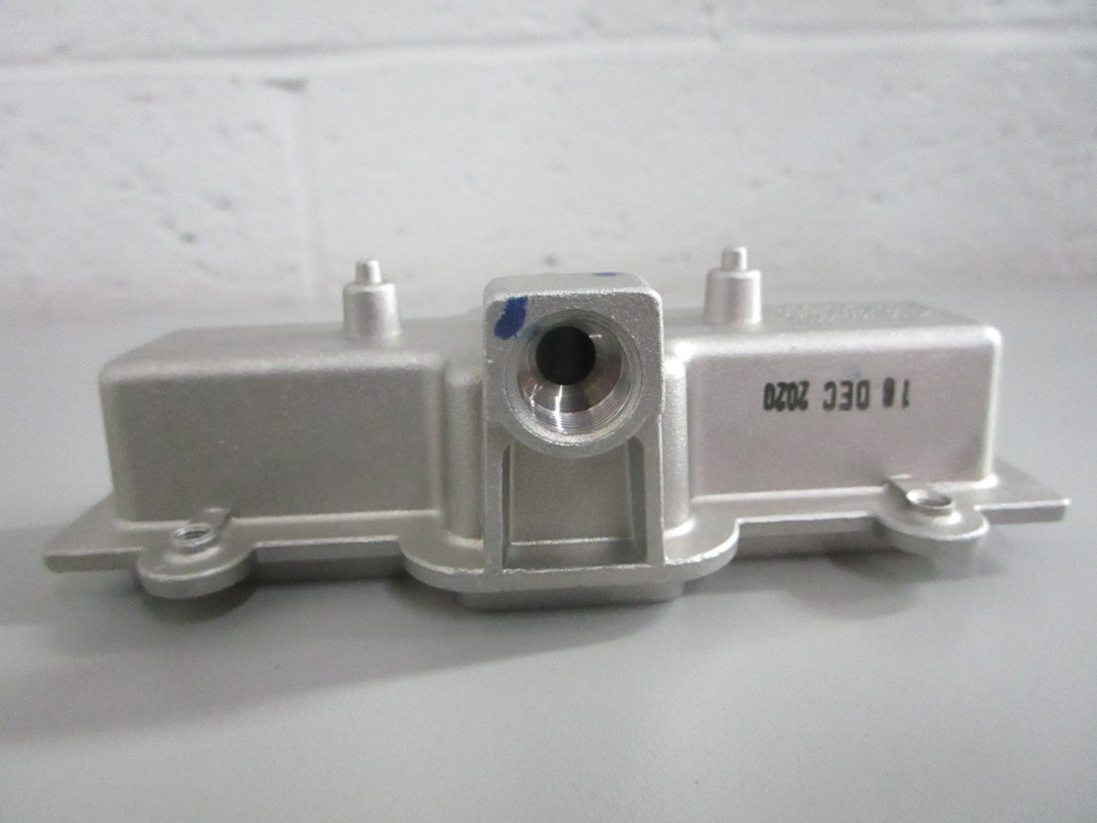 NEW OEM DG62-00090A Samsung Range Burner Cup 0820