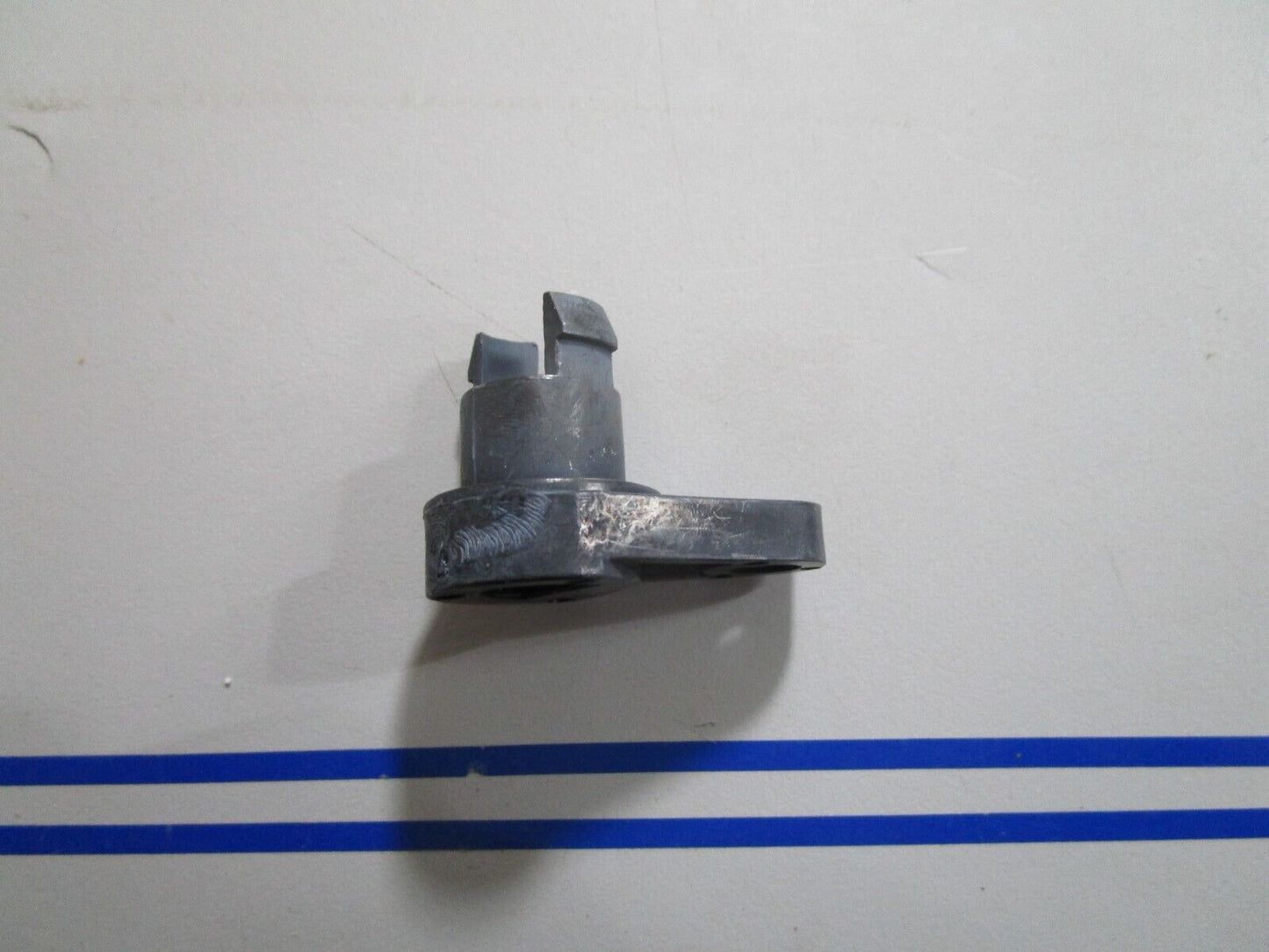 *NEW OEM* 0810 OMC Johnson Evinrude Keeper 331765 0331765